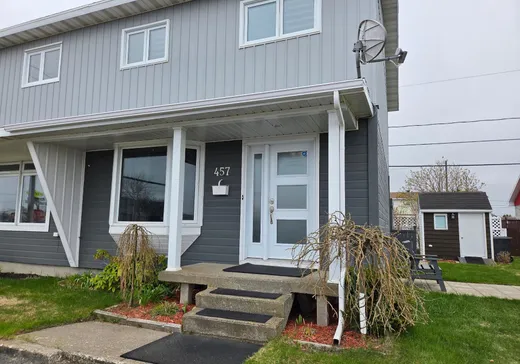 Maison à étages à vendre - 457 Rue Hamel, Matane, G4W2G6