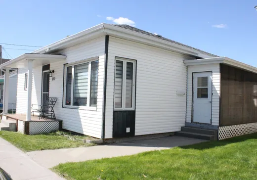 House for sale - 3712 Boul. du Saguenay, Jonquière, G7X 1G5