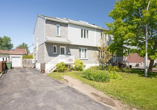 Two or more stories for sale - 1295 Av. de Dieppe, Saint-Hyacinthe, J2S8M1
