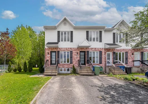 Maison à étages à vendre - 6697 Rue du Gigondas, La Haute-Saint-Charles, G3E1T8