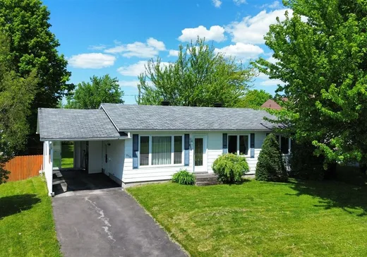 Bungalow for sale - 850 Rue des Jacinthes, Sherbrooke, J1E1J8