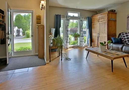 Maison à vendre - 443 Rue Lacasse, Magog, J1X 5N3
