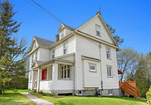 Maison à vendre - 216 Rue Principale S., Maniwaki, J9E 1Z9