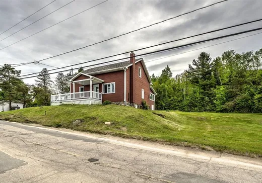 Two or more stories for sale - 2470-2472 Rue Principale, Mont-Blanc, J0T2G0