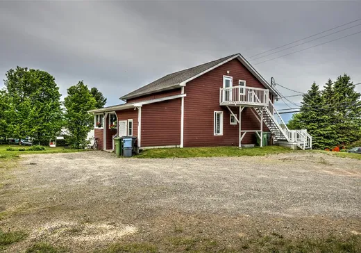 House for sale - 2470-2472 Rue Principale, Mont-Blanc, J0T 2G0