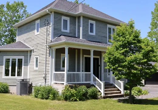 Two or more stories for sale - 4504 Ch. Ste-Thérèse, Chambly, J3L4A7