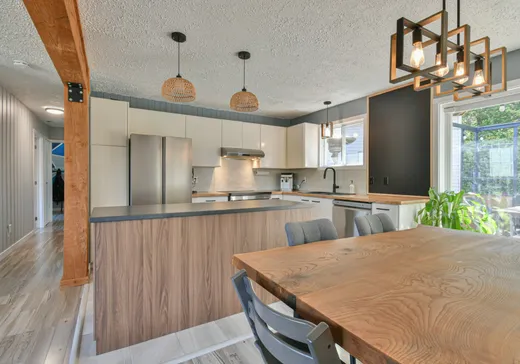 Maison à vendre - 405 Ch. de Ste-Marguerite, Sainte-Marguerite-du-Lac-Masson, J0T 1L0