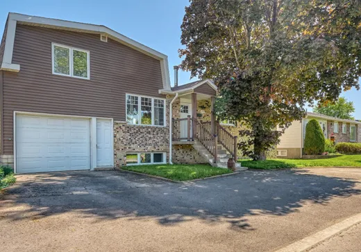 Maison à vendre - 270Z Rue Caza, Charlemagne, J5Z 2A5