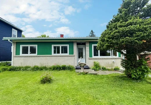 Bungalow à vendre - 48 13e Avenue S., Sherbrooke, J1G2V8