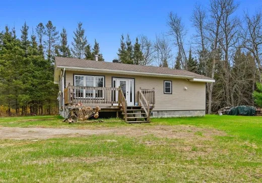Bungalow for sale - 298 Ch. Godin, Maniwaki, J9E0G9
