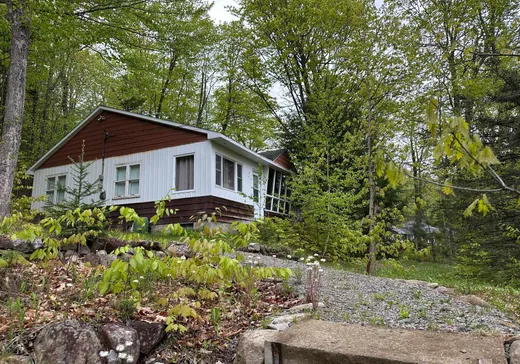 Maison à étages à vendre - 240 Mtée Casino, Saint-Calixte, J0K1Z0