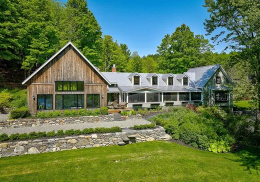 Two or more stories for sale - 340-349 Rue Hovey, Magog, J0B2C0