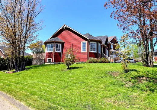 Maison à vendre - 10 Rue Antonio-Paradis, Rivière-du-Loup, G5R 5K7