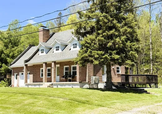Maison à vendre - 90 Rue Masebo, Maniwaki, J9E 3A9