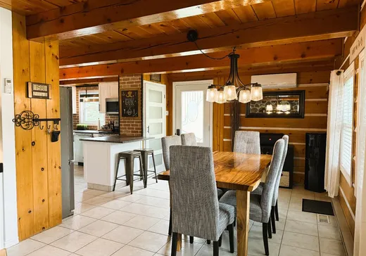 Maison à vendre - 90 Rue Masebo, Maniwaki, J9E 3A9