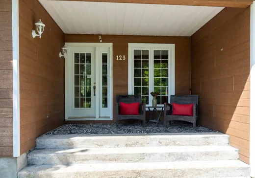 Maison à vendre - 123 Rue Albert-Ferland, Papineauville, J0V 1E0