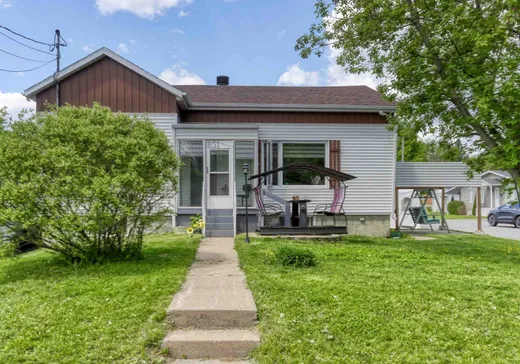 Two or more stories for sale - 851 Ch. des Dubois, Shawinigan, G0X1L0