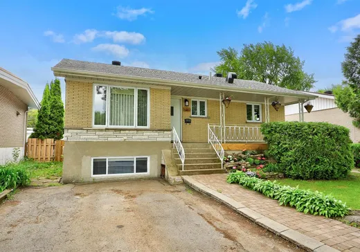 Bungalow for sale - 12512 Rue René-Lévesque, Montreal (Pointe-aux-Trembles), H1B2G3