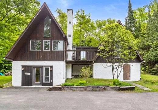 Maison à vendre - 5025 Rue Rolland, Sainte-Adèle, J8B 1E2
