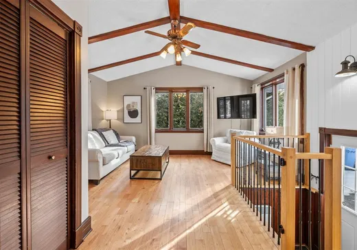 Maison à vendre - 585 Rue de la Vallée-du-Golf, Sainte-Adèle, J8B 1P4