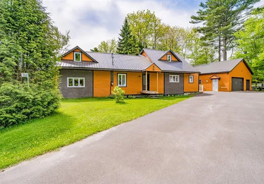 1 1/2 Storey for sale - 23 Rue des Jacinthes, St-Lambert-De-Lauzon, G0S2W0