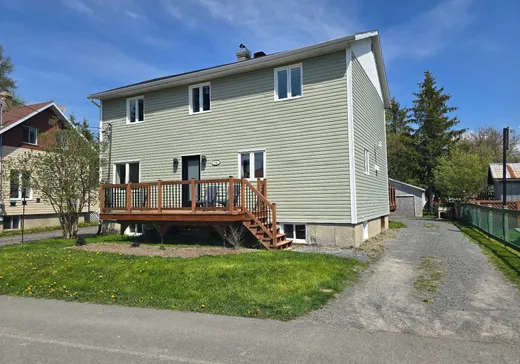 Two or more stories for sale - 75 Rue Marcheterre, Matane, G0J3K0