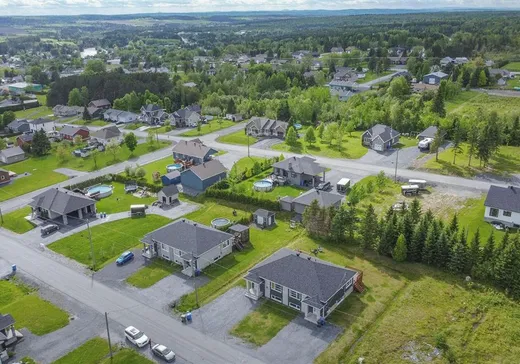 Maison à vendre - 1424 19e Rue, Saint-Côme-Linière, G0M 1J0