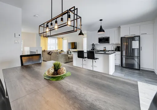 Bungalow à vendre -  Rue Martel, Saint-Marc-des-Carrières, G0A4B0