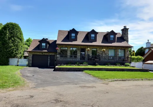 Maison à étages à vendre - 2127 Rue St-Georges (St-Jerome), Saint-Jérôme, J7Y1N4