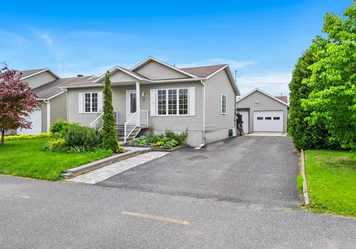 Bungalow for sale - 2265 Rue de la Commune, Drummondville, J2B0E3
