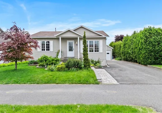 House for sale - 2265 Rue de la Commune, Drummondville, J2B 0E3