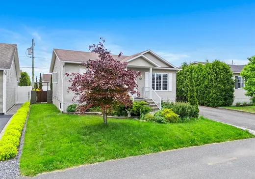 House for sale - 2265 Rue de la Commune, Drummondville, J2B 0E3