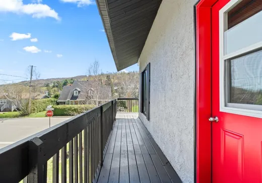 Maison à vendre - 140 Rue des Monts, Saint-Sauveur, J0R 1R5