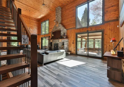 Maison à vendre - 211 Ch. Camélia, St-Adolphe d'Howard, J0T 2B0