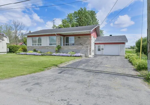 Bungalow à vendre - 21 Rue St-Jean-Baptiste, Saint-Polycarpe, J0P1X0