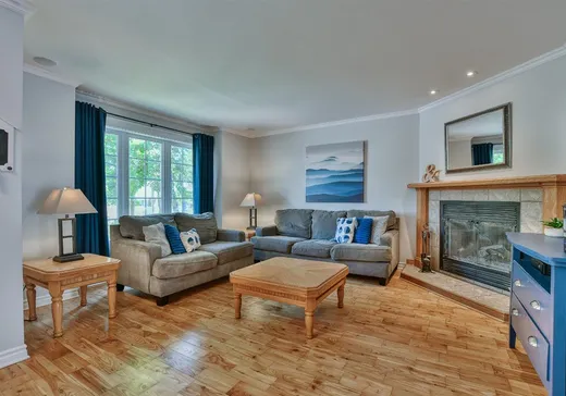Maison à vendre - 1033 Rue Touchette, Saint-Jérôme, J5L 2L7