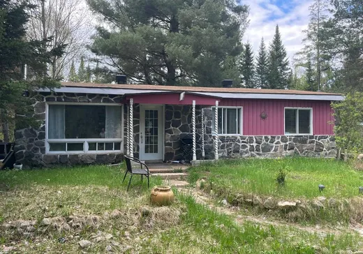 Bungalow à vendre - 1939 Av. J.-C.-Cloutier, Ste-Lucie, J0T2J0