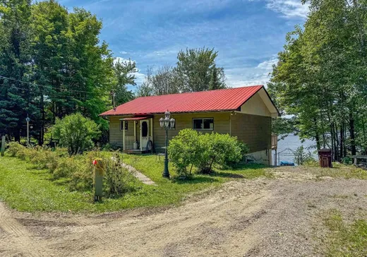 Bungalow à vendre - 137 Ch. Daniel-Stone, Brownsburg-Chatham, J8G1K4