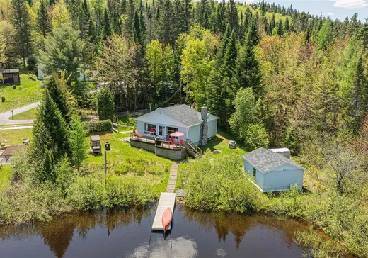 Bungalow à vendre - 64 Ch. du Lac-Brunet, Sainte-Agathe-des-Monts, J8C0V3
