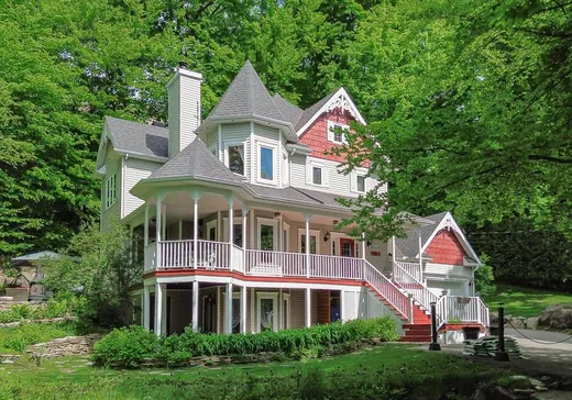 Two or more stories for sale - 291 Ch. Beaulne, Saint-Sauveur, J0R1K0