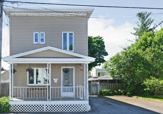 Two or more stories for sale - 101 Rue St-Louis, Salaberry-de-Valleyfield, J6T1N2