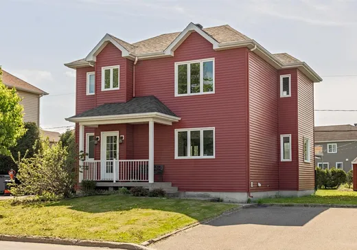 Maison à vendre - 1485 Av. de la Roselière, Vanier, G1M 4E7