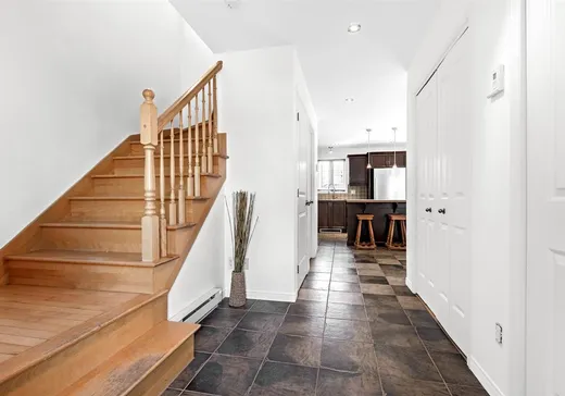 Maison à vendre - 1485 Av. de la Roselière, Vanier, G1M 4E7