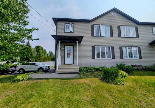 Two or more stories for sale - 515 Rue de la Passiflore, Granby, J2H0Z3