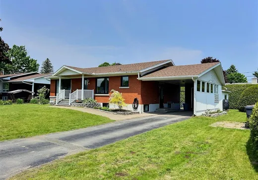House for sale - 4 Rue Kirouac, Victoriaville, G6P 5R1