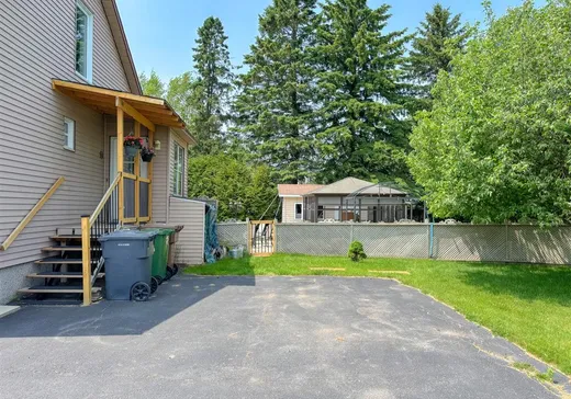 Maison à vendre - 1884 Boul. St-Joseph O., Drummondville, J2B 8A8