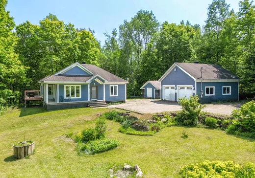 Bungalow à vendre - 4351 Ch. de la Rivière-Perdue, Wentworth, J0T1Y0
