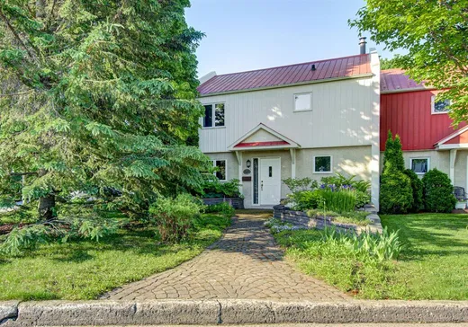 Two or more stories for sale - 151 Av. Duquesne, Saint-Hyacinthe, J2S7V4