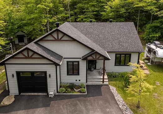 Bungalow à vendre - 38 Ch. des Cardinaux, Ste-Anne-Des-Lacs, J0R1B0