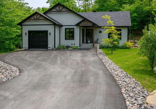 Maison à vendre - 38 Ch. des Cardinaux, Ste-Anne-Des-Lacs, J0R 1B0